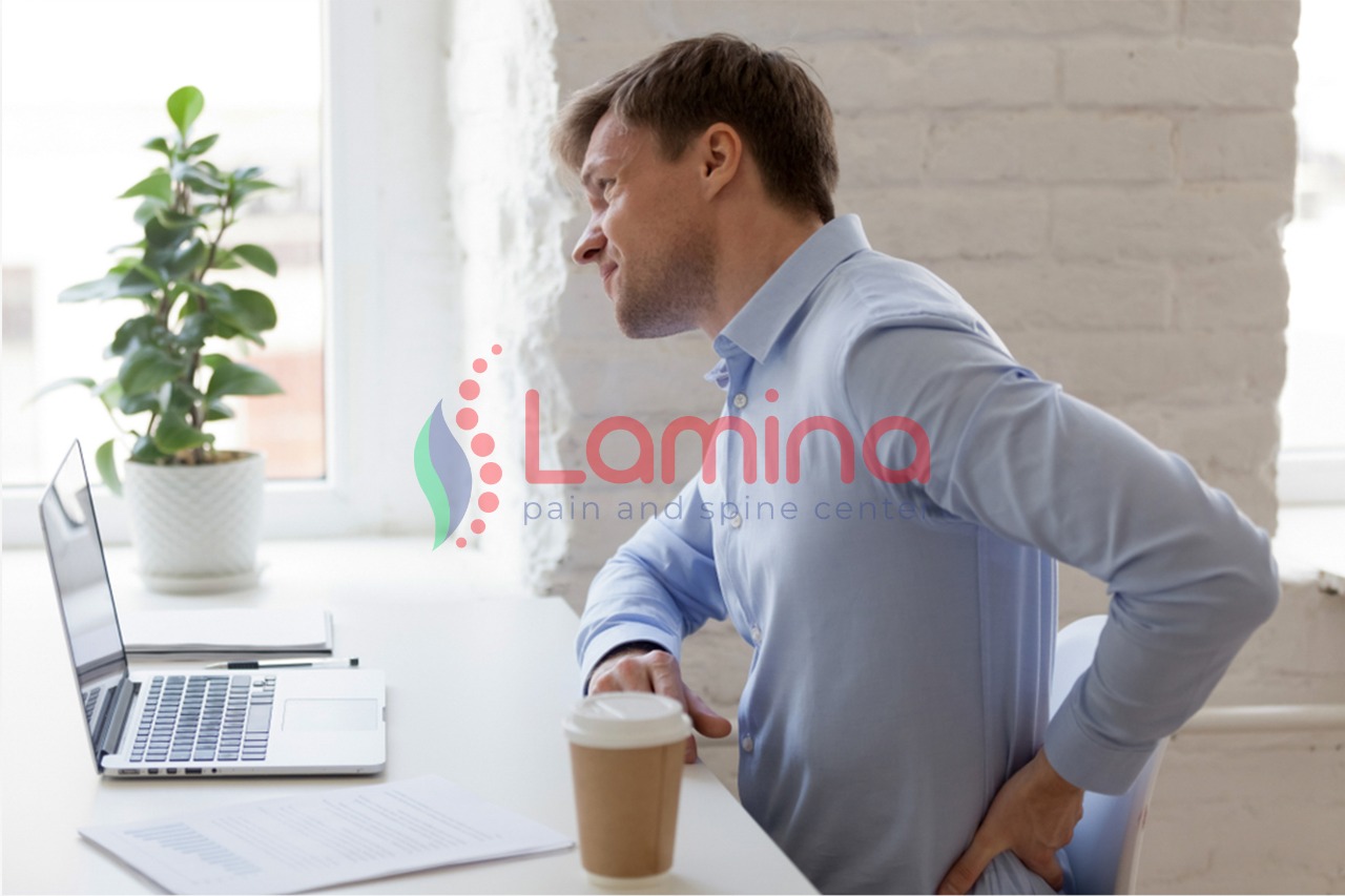 sakit pinggang belakang sebelah kiri