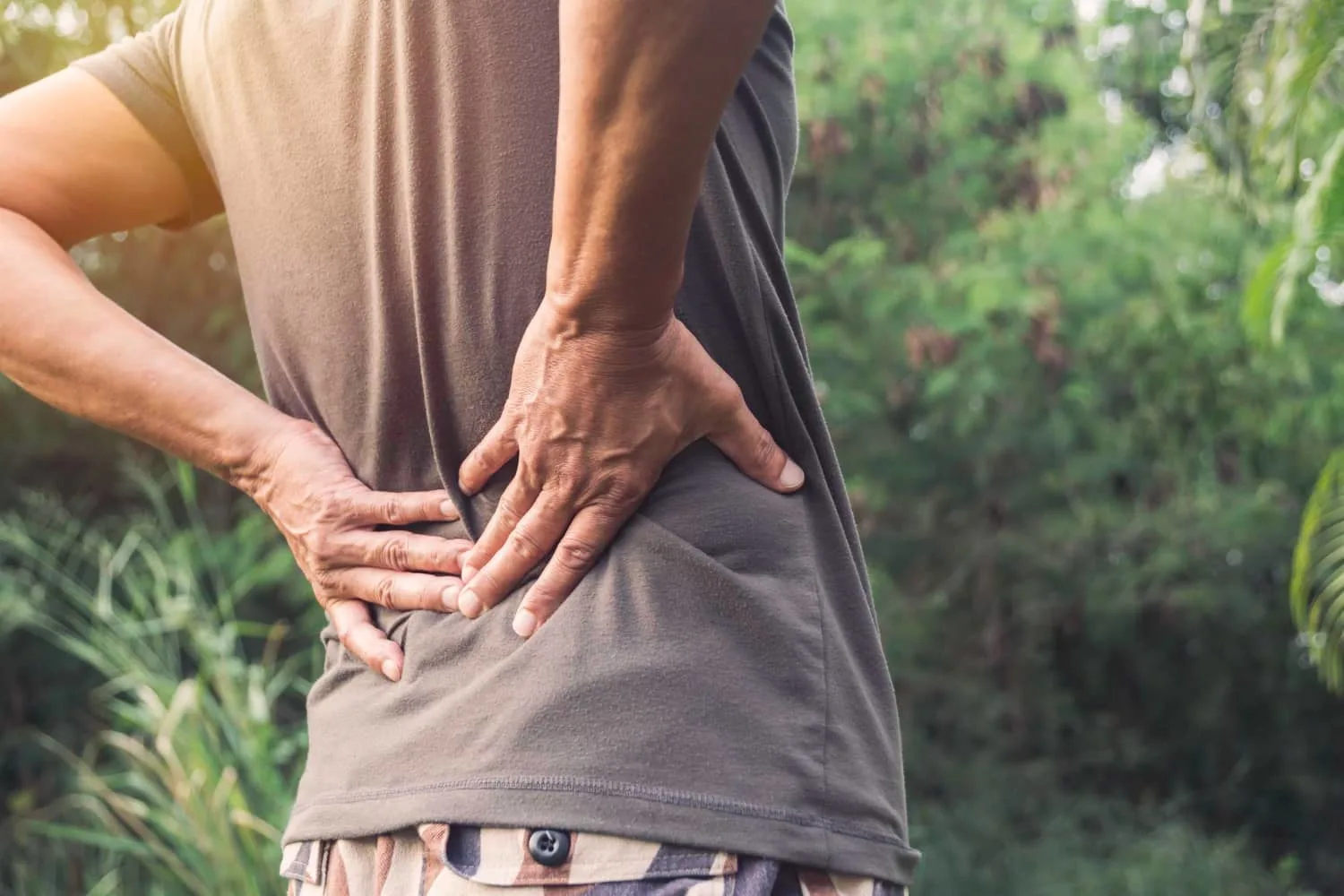 pengobatan saraf kejepit pinggang di jakarta