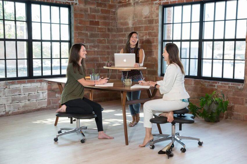 posisi duduk saat bekerja