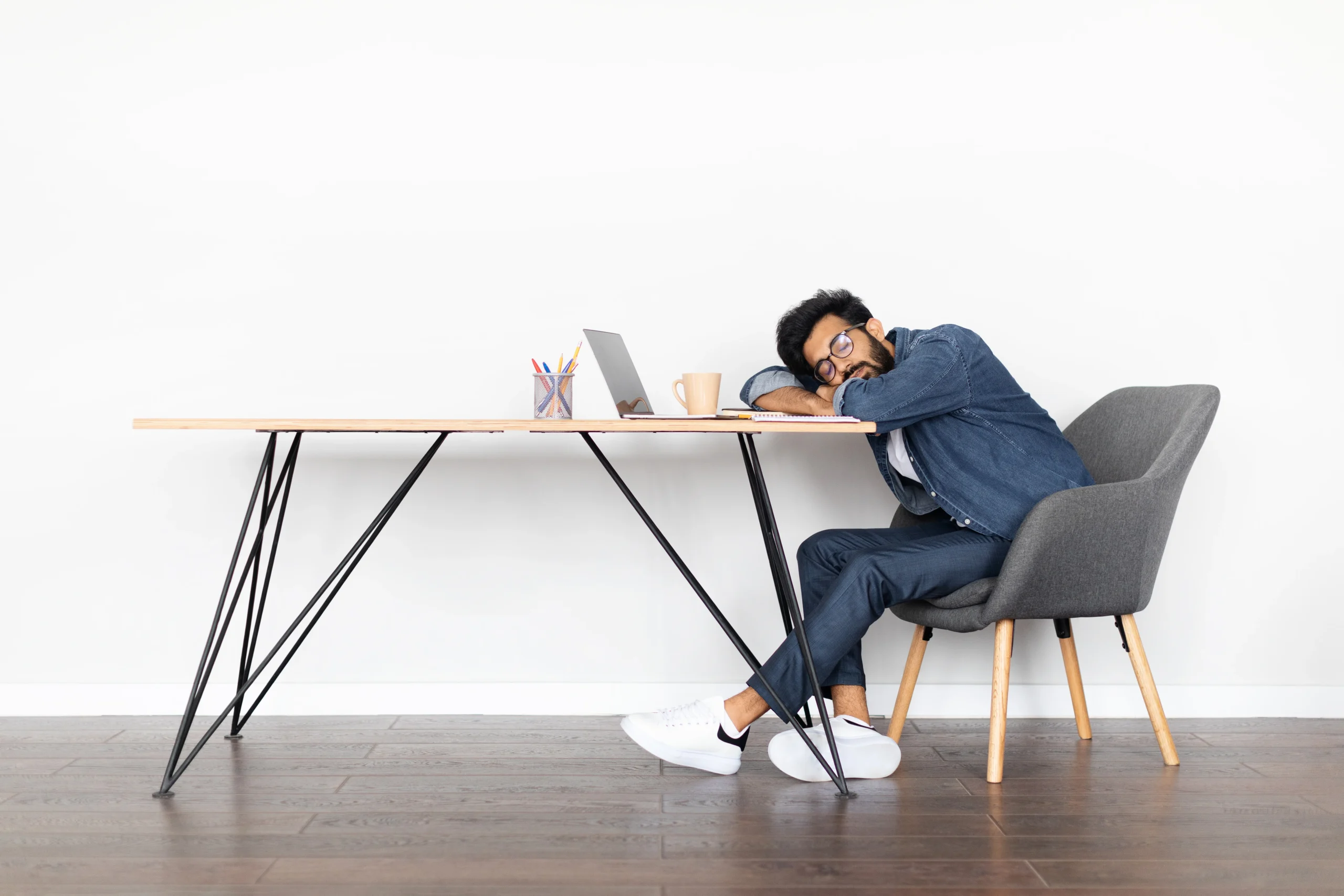 5 Aktivitas yang Berisiko Menyebabkan Saraf Kejepit - Lamina Pain and Spine Center