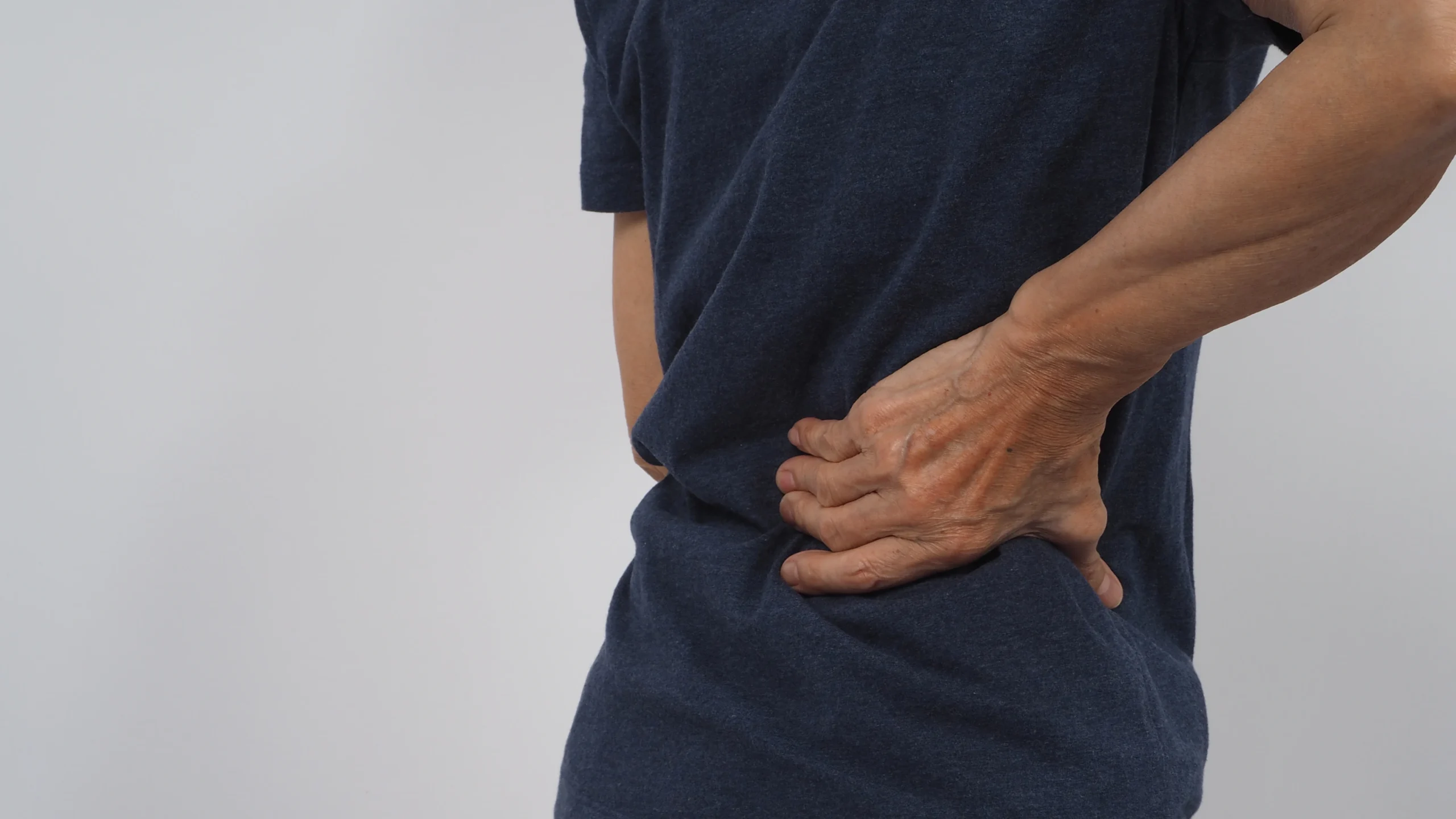 Kenali Bahaya Patah Tulang Belakang yang Bisa Sebabkan Kelumpuhan - Lamina Pain and Spine Center