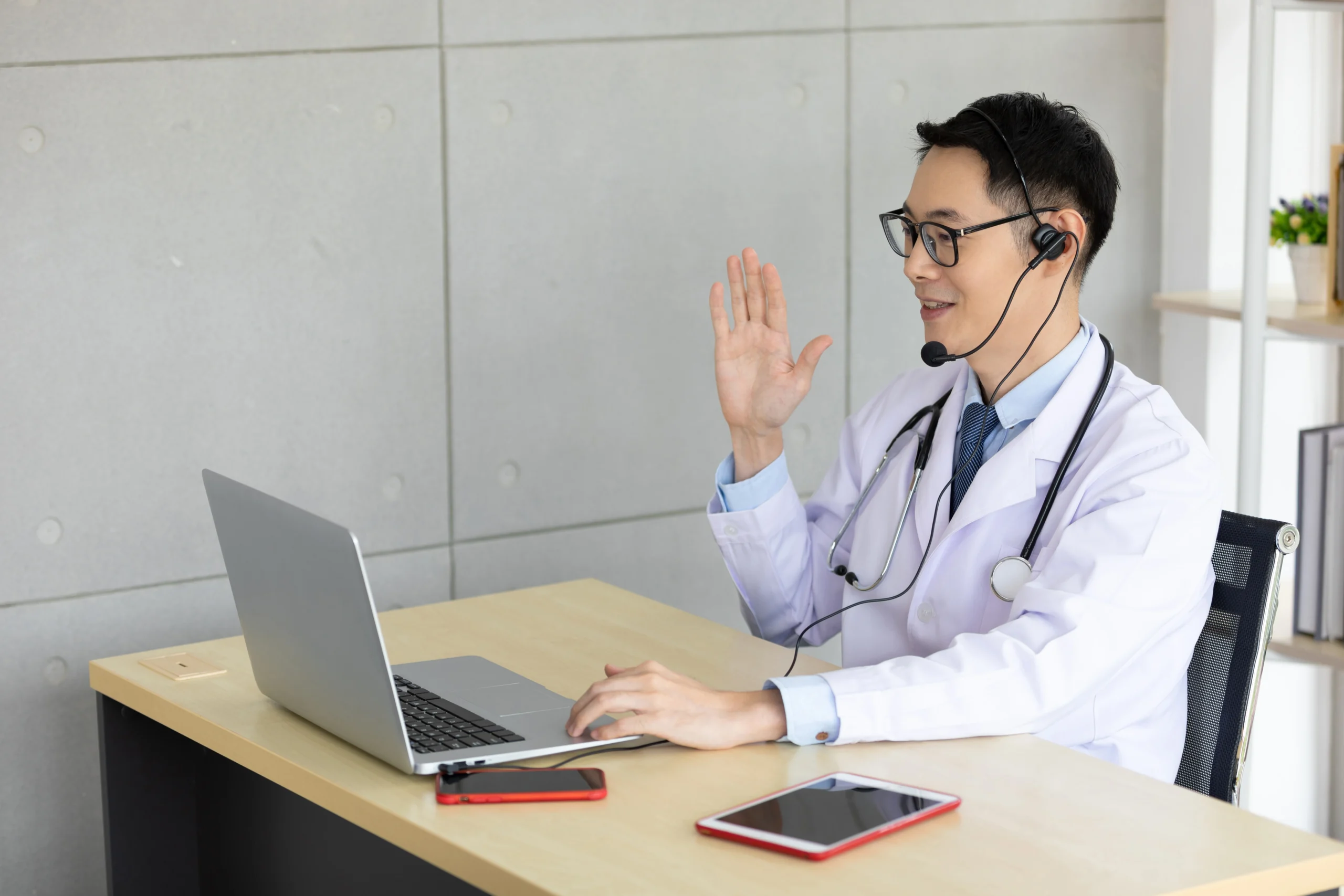 Layanan Telekonsultasi untuk Saraf Kejepit Hanya di Klinik Lamina - Lamina Pain and Spine Center