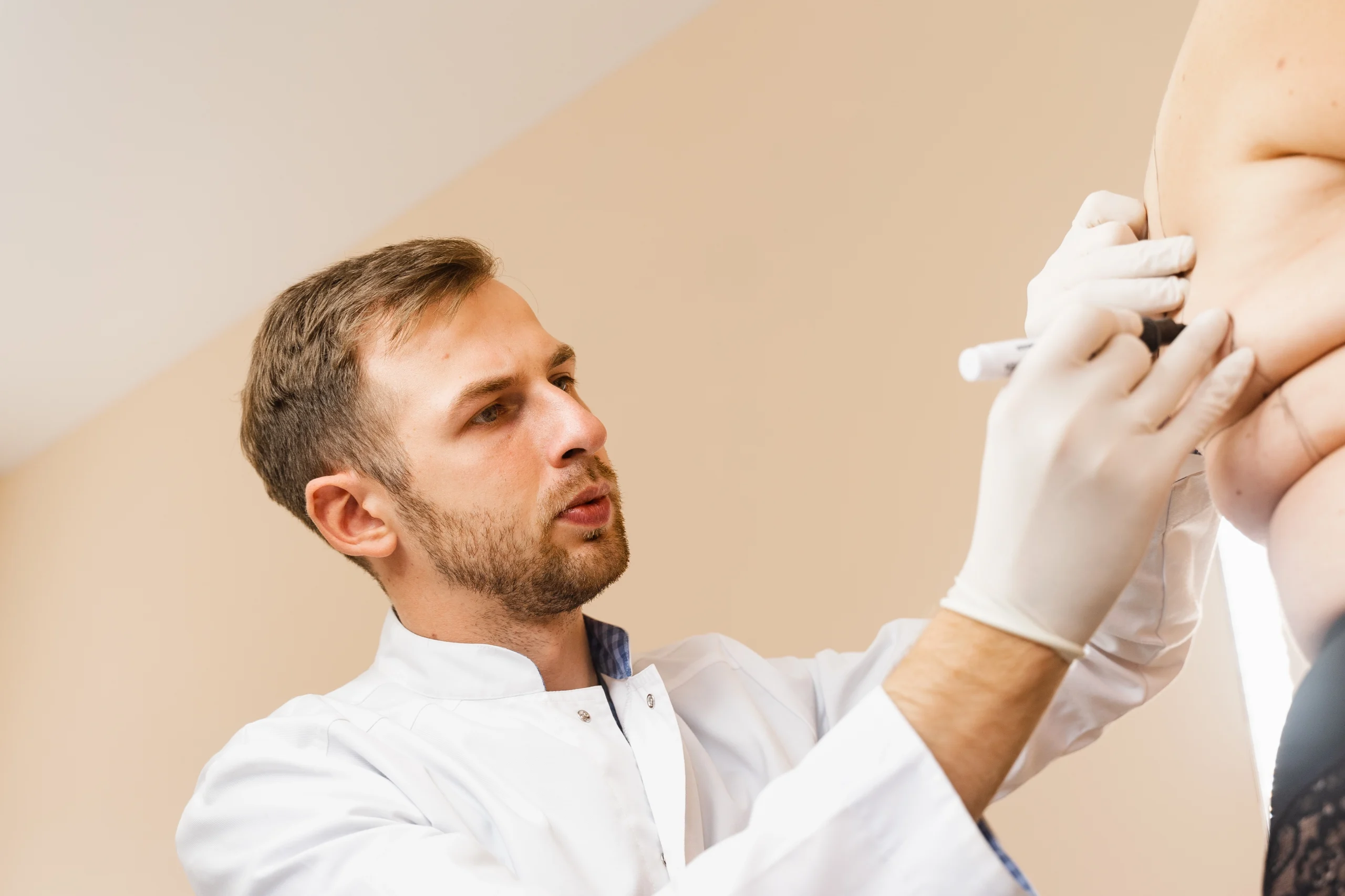 gejala kifosis - Lamina Pain and Spine Center