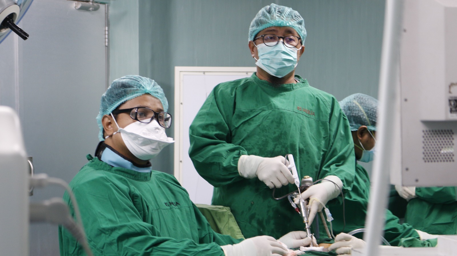 biaya operasi saraf kejepit - Lamina Pain and Spine Center